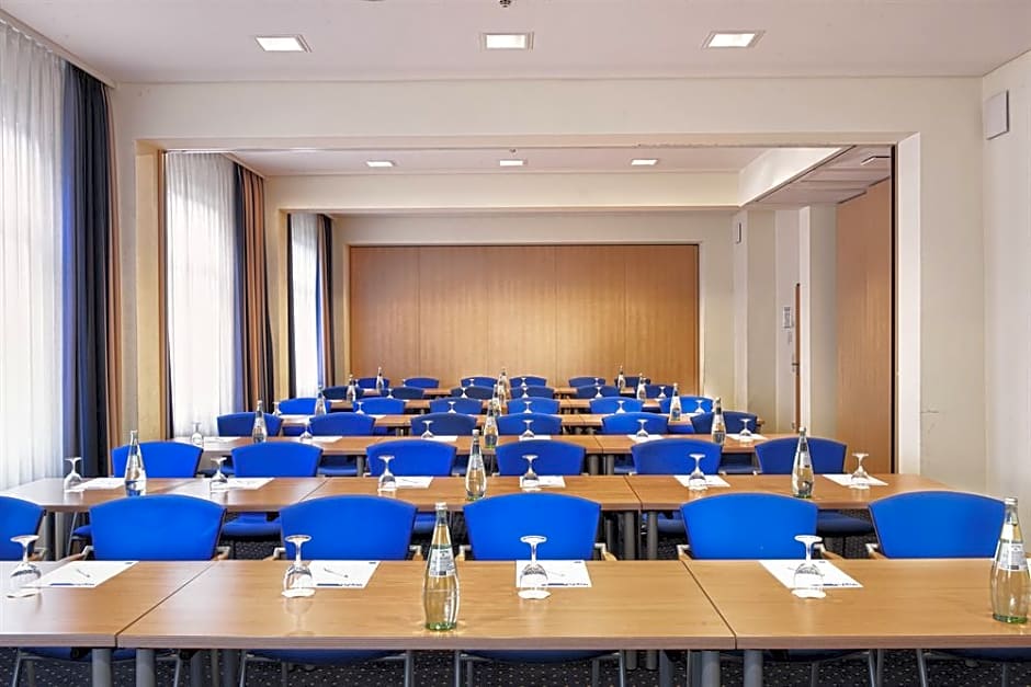 Tryp By Wyndham Luebeck Aquamarin