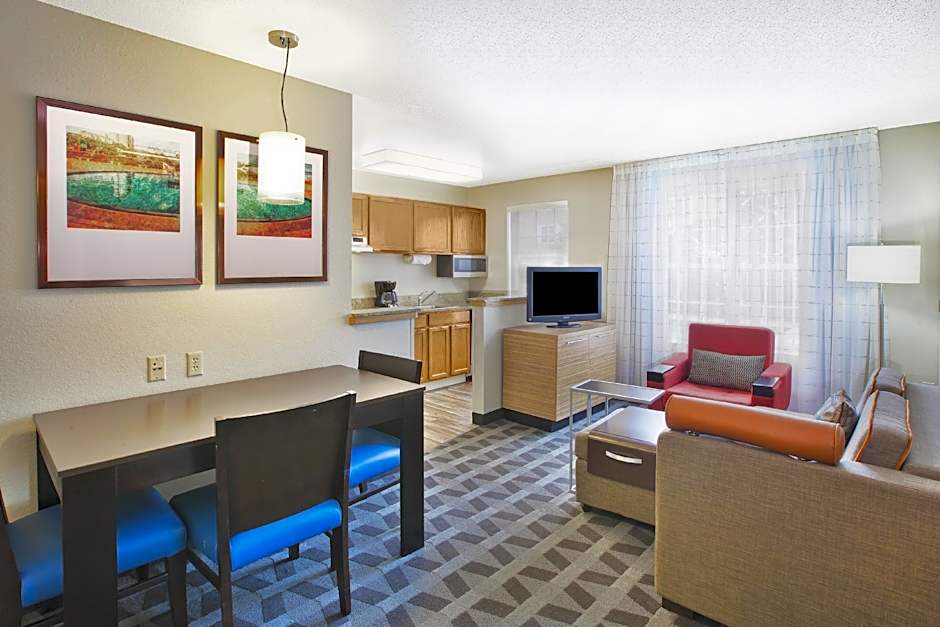 Photo 1 of 6 of 2 Bedroom Suite