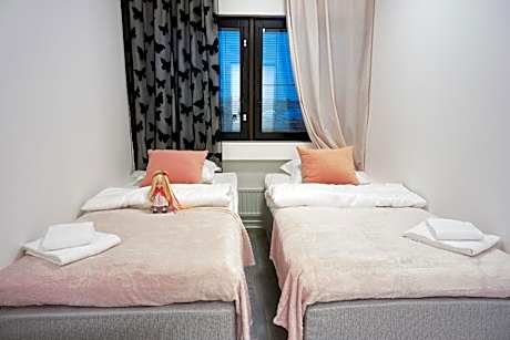 Twin Room - Shared Bathroom