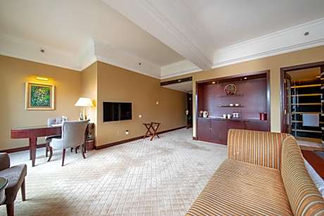 Executive Twin Bed Room