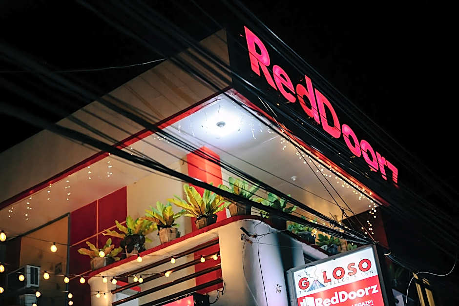 RedDoorz near Mariners Legazpi
