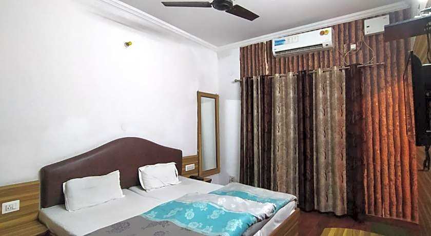 Hotel Samrat