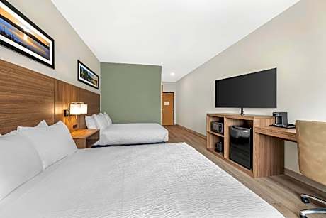 Queen Room with Two Queen Beds - Accessible/Non-Smoking