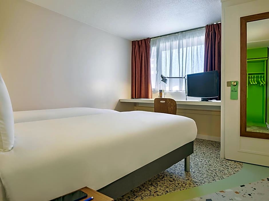 Greet Hotel Versailles - Voisins Le Bretonneux