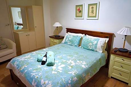 Underground Bed & Breakfast