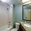 Holiday Inn Express Forsyth By IHG