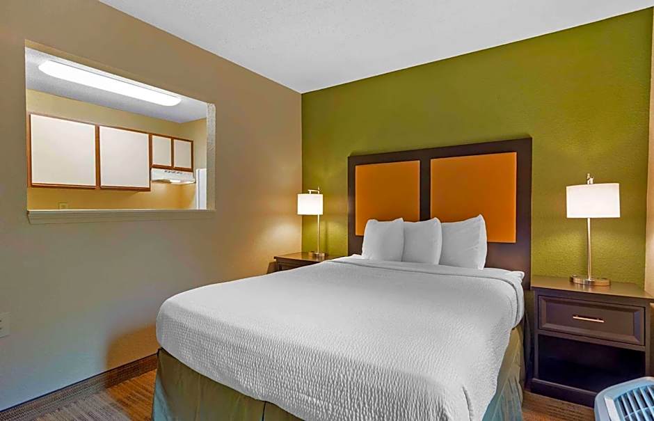 Extended Stay America Select Suites - Atlanta - Kennesaw Chastain Rd.