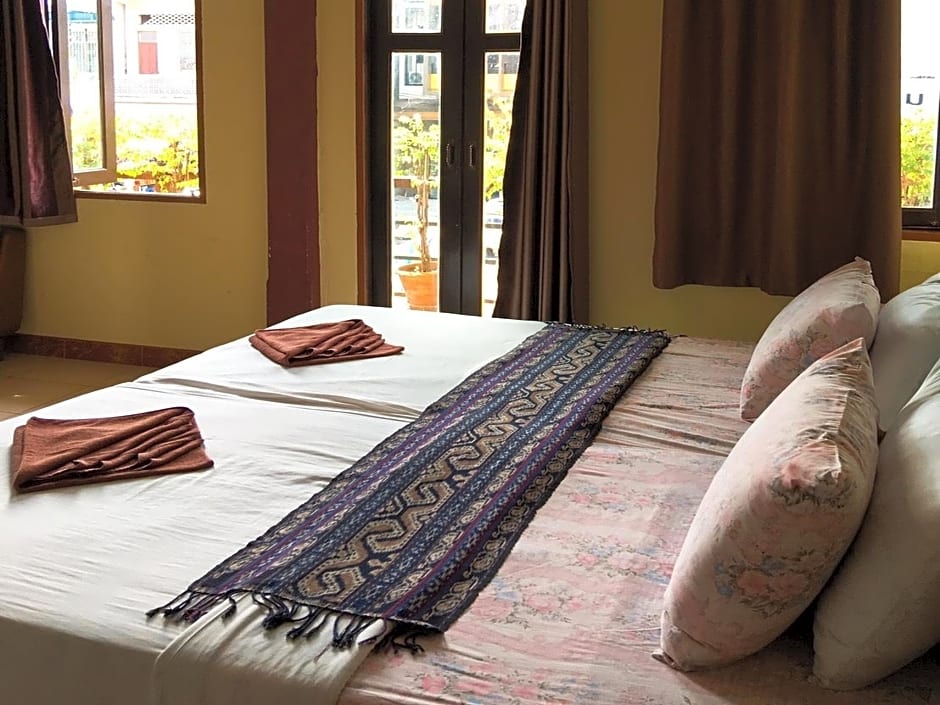 Sritrang Hotel