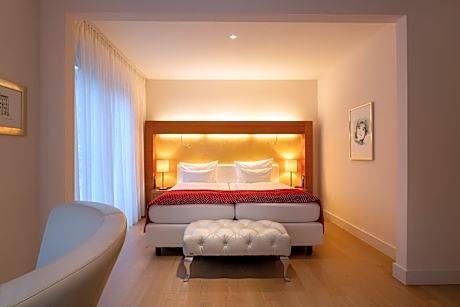 Junior Suite (street view)