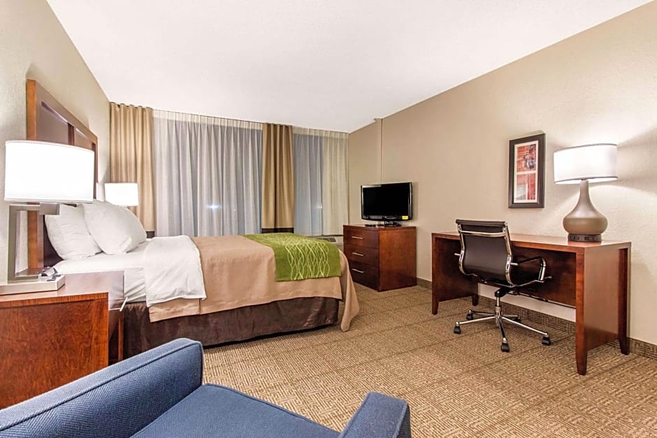 Comfort Inn & Suites Omaha