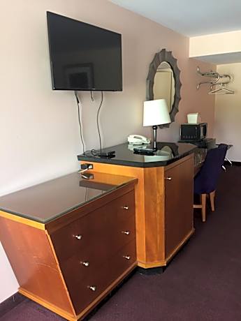 Double Room with Two Double Beds - Smoking