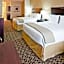Holiday Inn Express & Suites Clovis By IHG