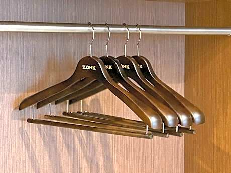 Standard Room (One Double Bed) with Shower - Non-Smoking