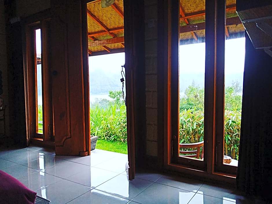 Black Lava Hostel and Lodge