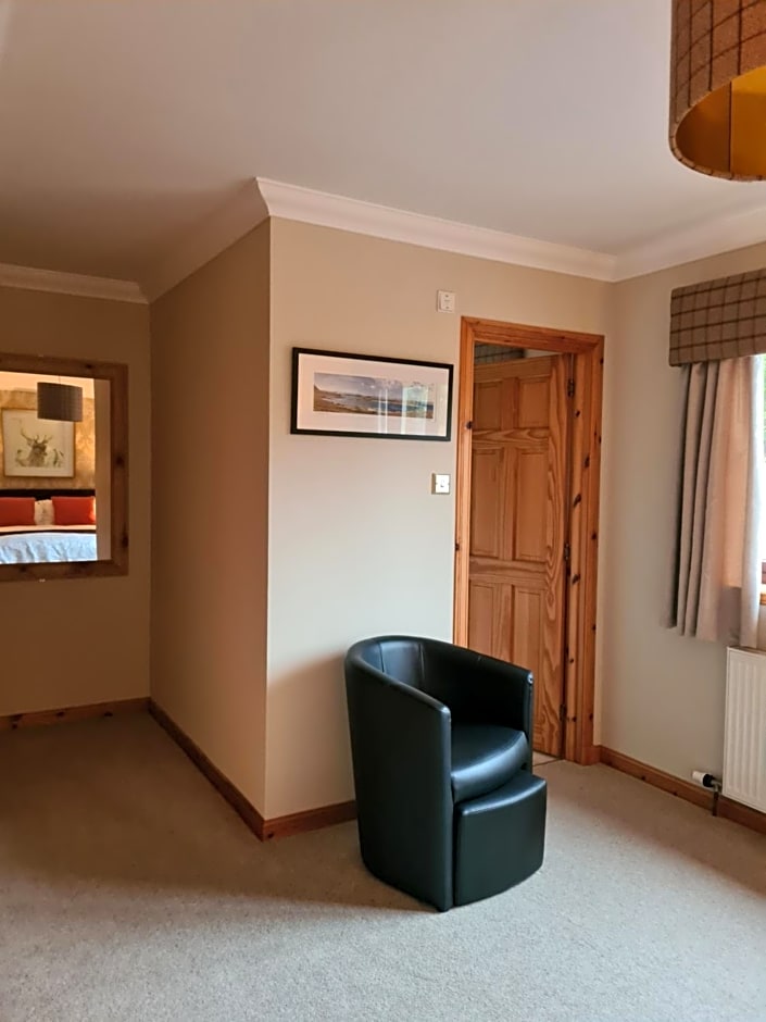 Creag-Ard Bed & Breakfast,with private lounge
