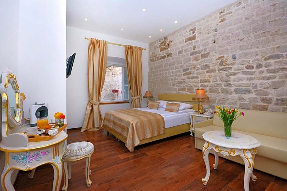 Jupiter Luxury Hotel
