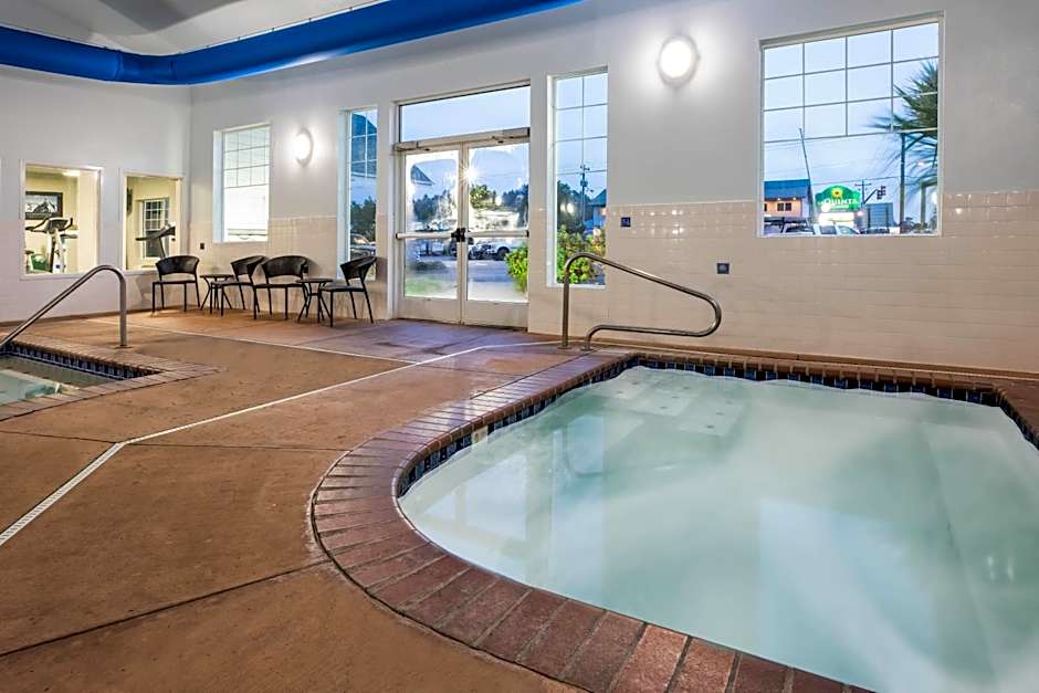 La Quinta Inn & Suites by Wyndham Newport