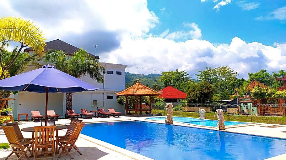 Puri Lovina Edhotel
