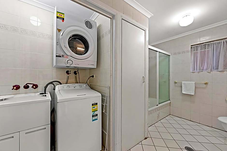 Koala Court Holiday Apartments