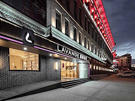 Lavande Hotel Pingliang Kongtong Building Baota Plaza
