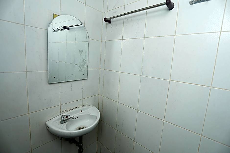 OYO 2524 Royal Borneo Guesthouse