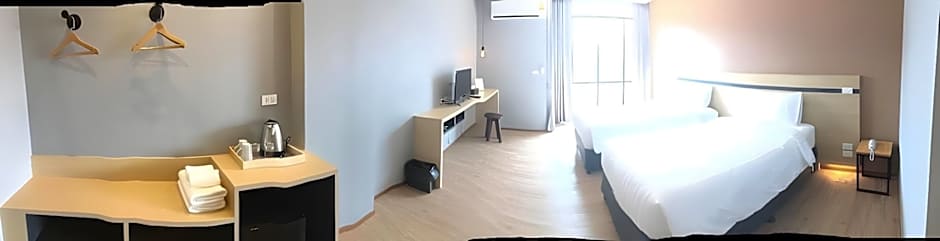 Sans Hotel
