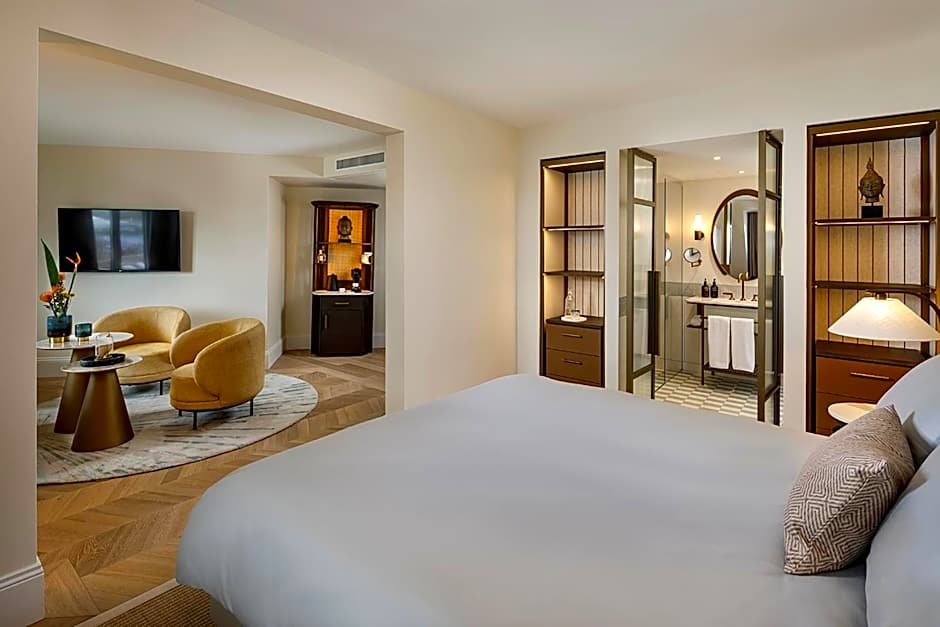 Small Luxury Hotel Ambassador a l'Opera