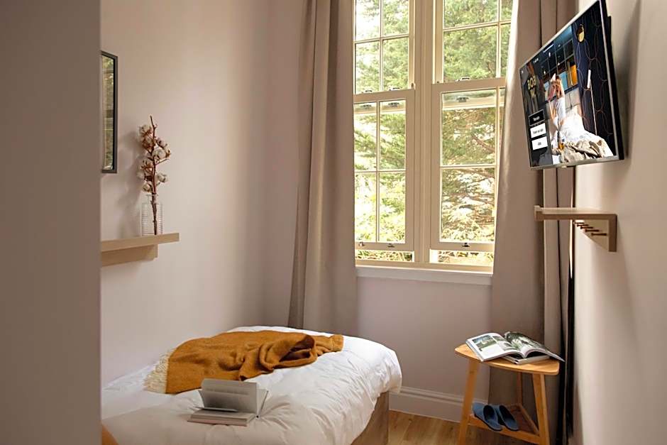 Bob W London Olympia