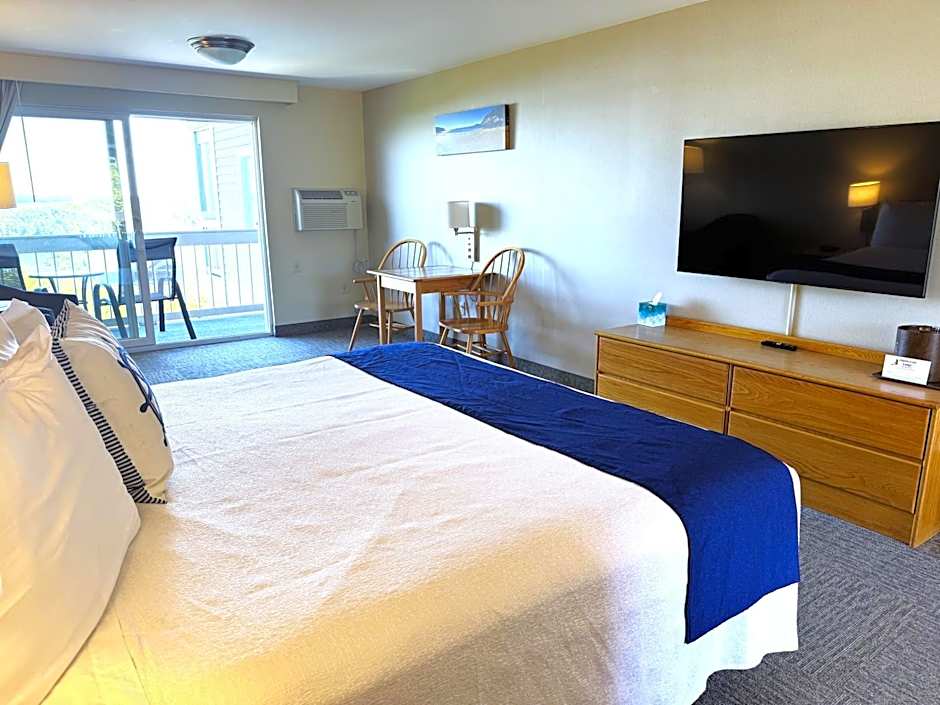 Atlantic Eyrie Lodge
