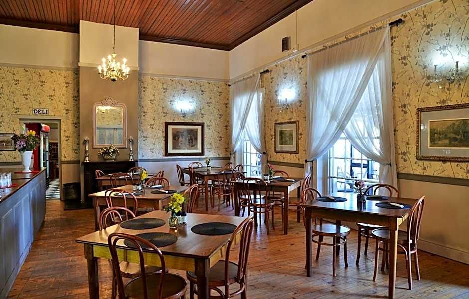 Swartberg Hotel, Cork Tree Collection