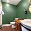 The NuWray Hotel & Carriage House