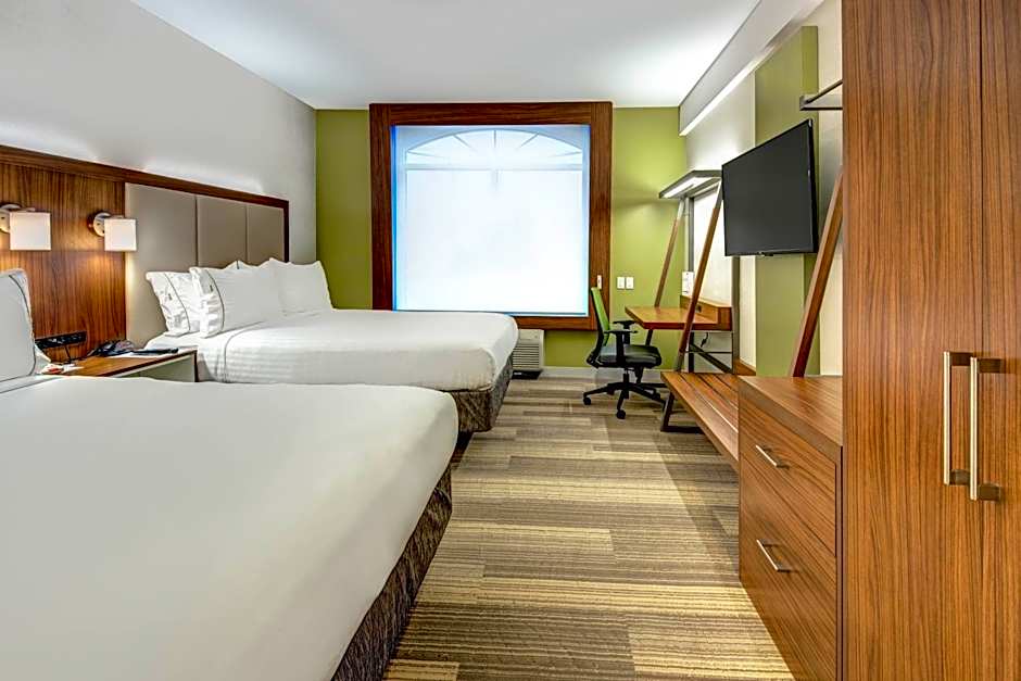 Holiday Inn Express Woodbridge By IHG