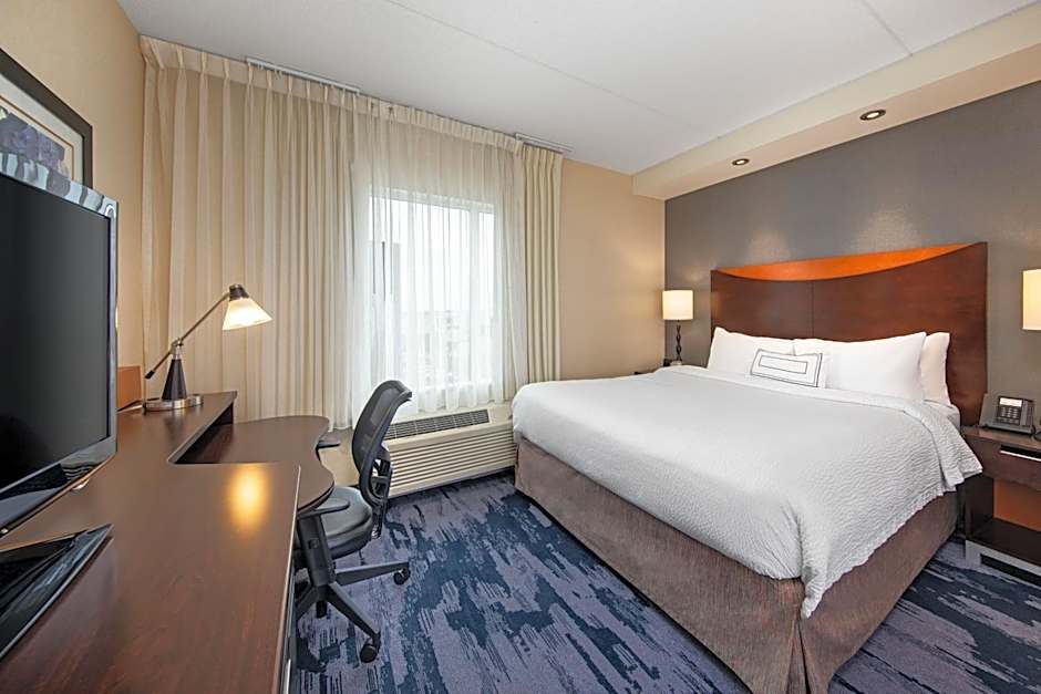 Fairfield Inn & Suites by Marriott Toronto Mississauga