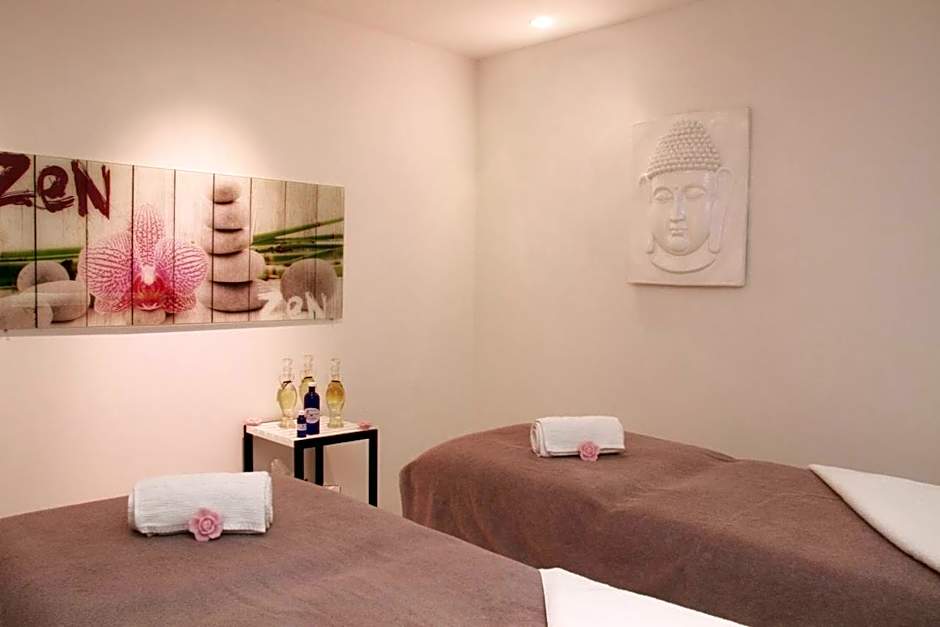 Le Cesar Hotel
