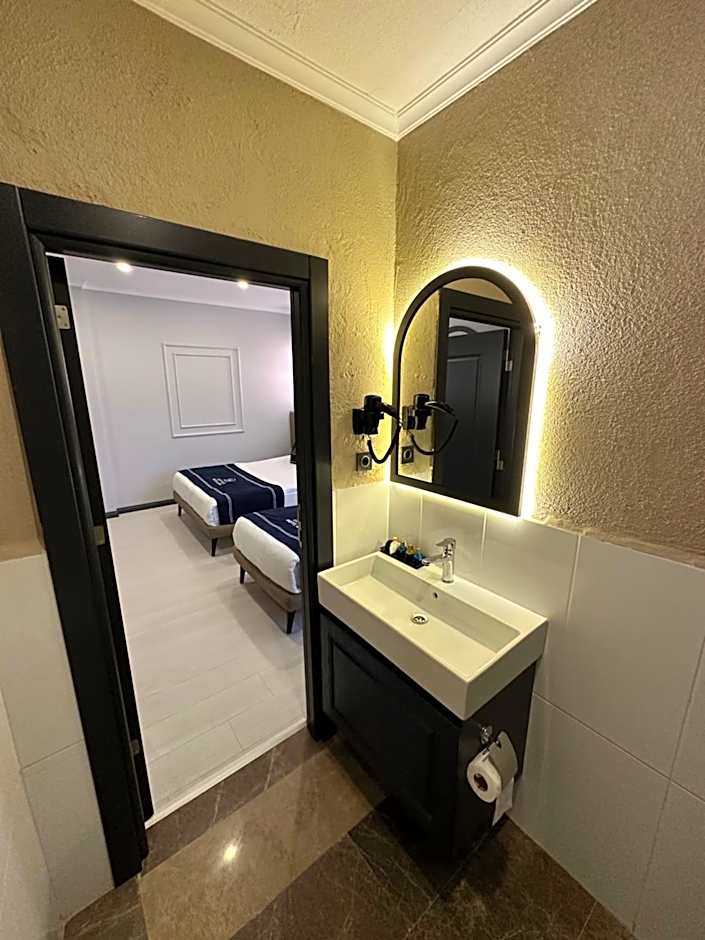 Park Hotel & Private Transportation İstanbul Airport-By Loft