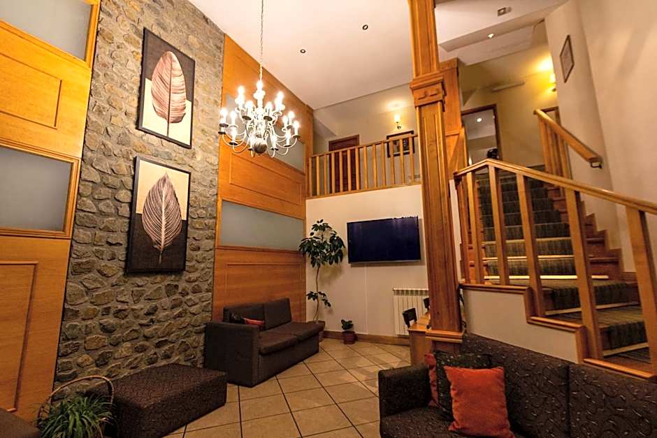 Altos Ushuaia Hotel & Resto