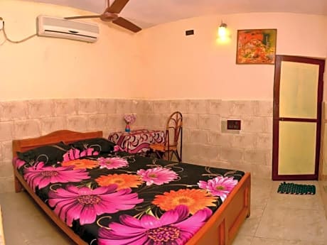 Rajalakshmi Guest House