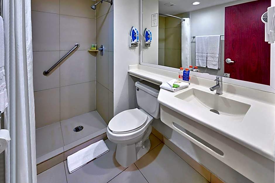 City Express by Marriott Lazaro Cardenas