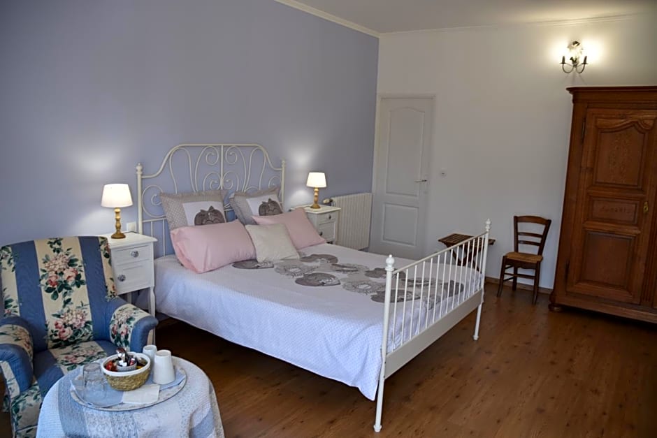 La Little School Chambres d'Hôtes à Arçay