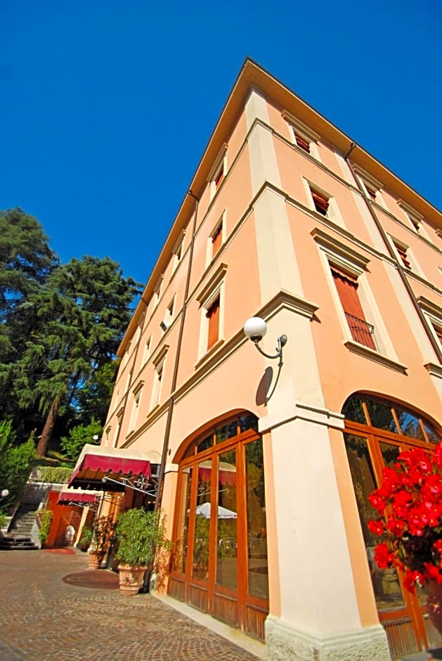 Hotel Alla Rocca Conference & Restaurant