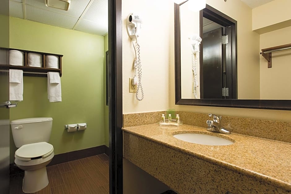 Holiday Inn Wilmington-Market Street, an IHG Hotel