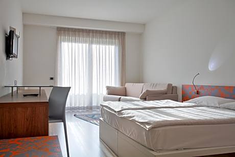 Suite - Annex