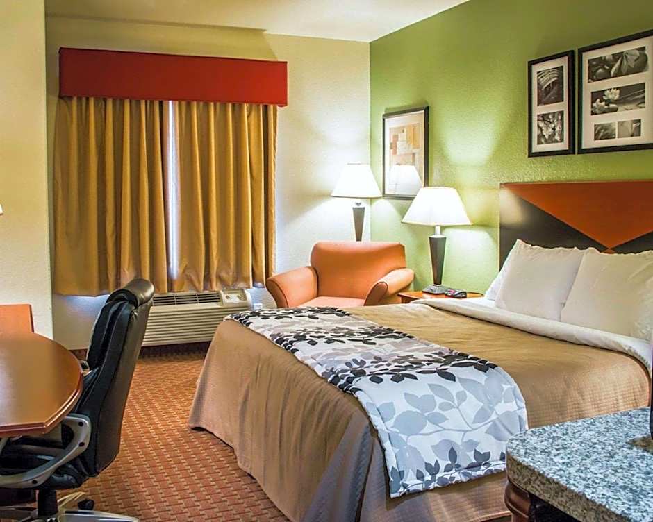 Sleep Inn And Suites At Six Flags