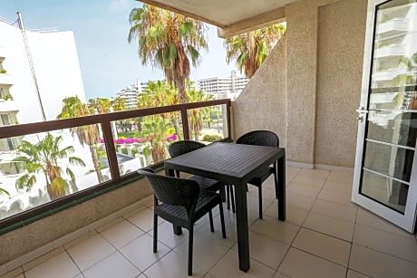 apartment 1 bedroom 3 adults