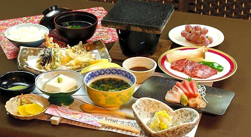 Shoji Mount Hotel