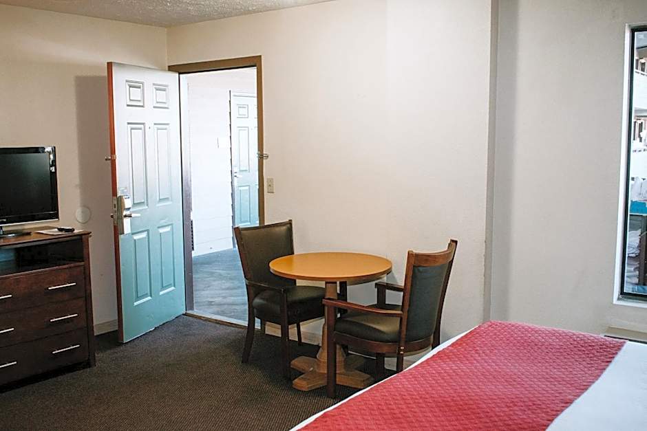 Days Inn By Wyndham Pigeon Forge South