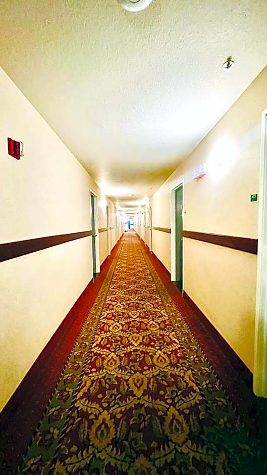 Studio 6 Suites Portland, OR Downtown OHSU