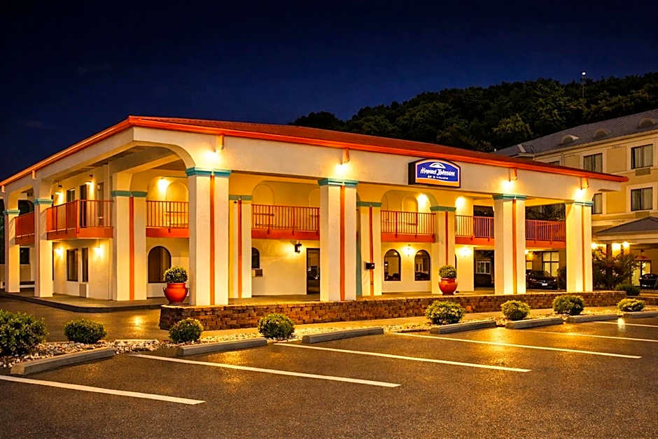 Howard Johnson by Wyndham Chattanooga Lookout Mountain I-24