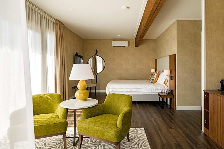 Hotel Ter Zand - Handwritten Collection