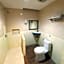 Alexander Hotel Tegal